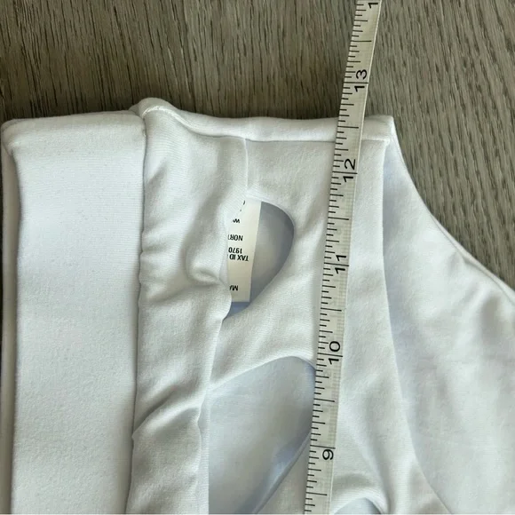 NWT 925fit Get in Line white Sports Bra size xs women’s activewear workout - Picture 9 of 9